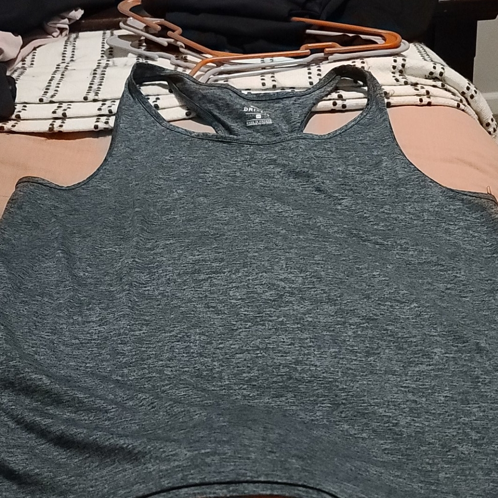 Nike tank